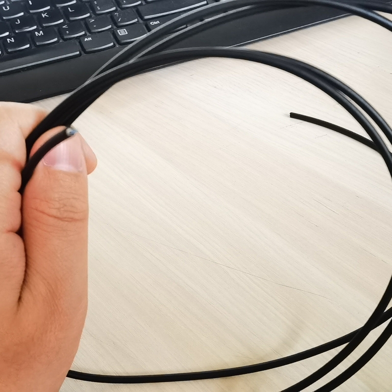 México / América do Norte 3,0 mm TPU 800N YOFC Fibra Ótica GJYFJU-1B6b3 Aramida Filho de chapéu Material para interior e exterior