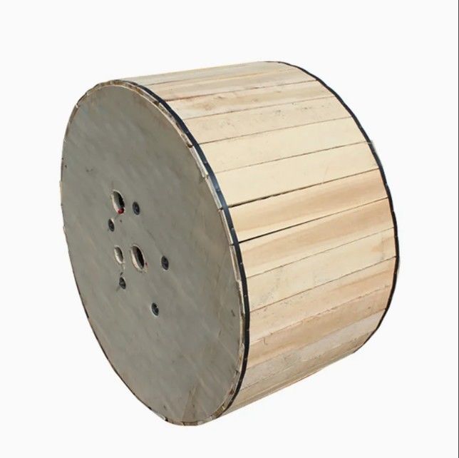 Cabos de fibra óptica enterrados diretamente para aplicações de enterramento direto -20- 70°C Estrutura SZ tubo solto enrolado