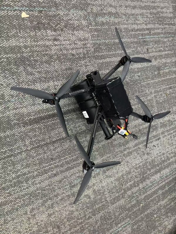 Material do casaco de revestimento confidencial FPV Quadcopter Drone 25km/rol Internal To External Wiring FC Connector Type For High Tensile Strength