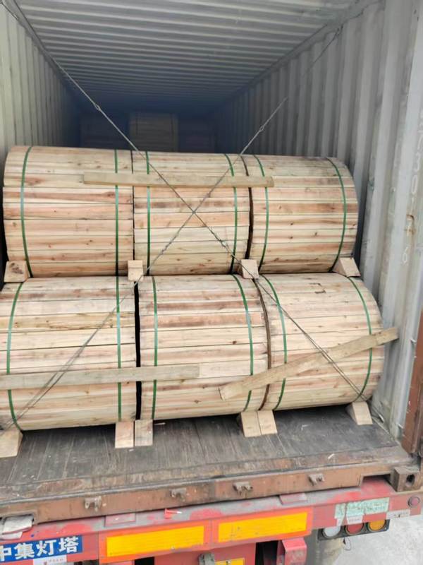 Cabos ópticos aéreos auto-suportantes totalmente dielétricos