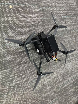 Material do casaco de revestimento confidencial FPV Quadcopter Drone 25km/rol Internal To External Wiring FC Connector Type For High Tensile Strength